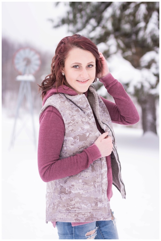 Country Senior Portrait Session By Erie Pennsylvania Senior Portrait Photographer Jessica Husted