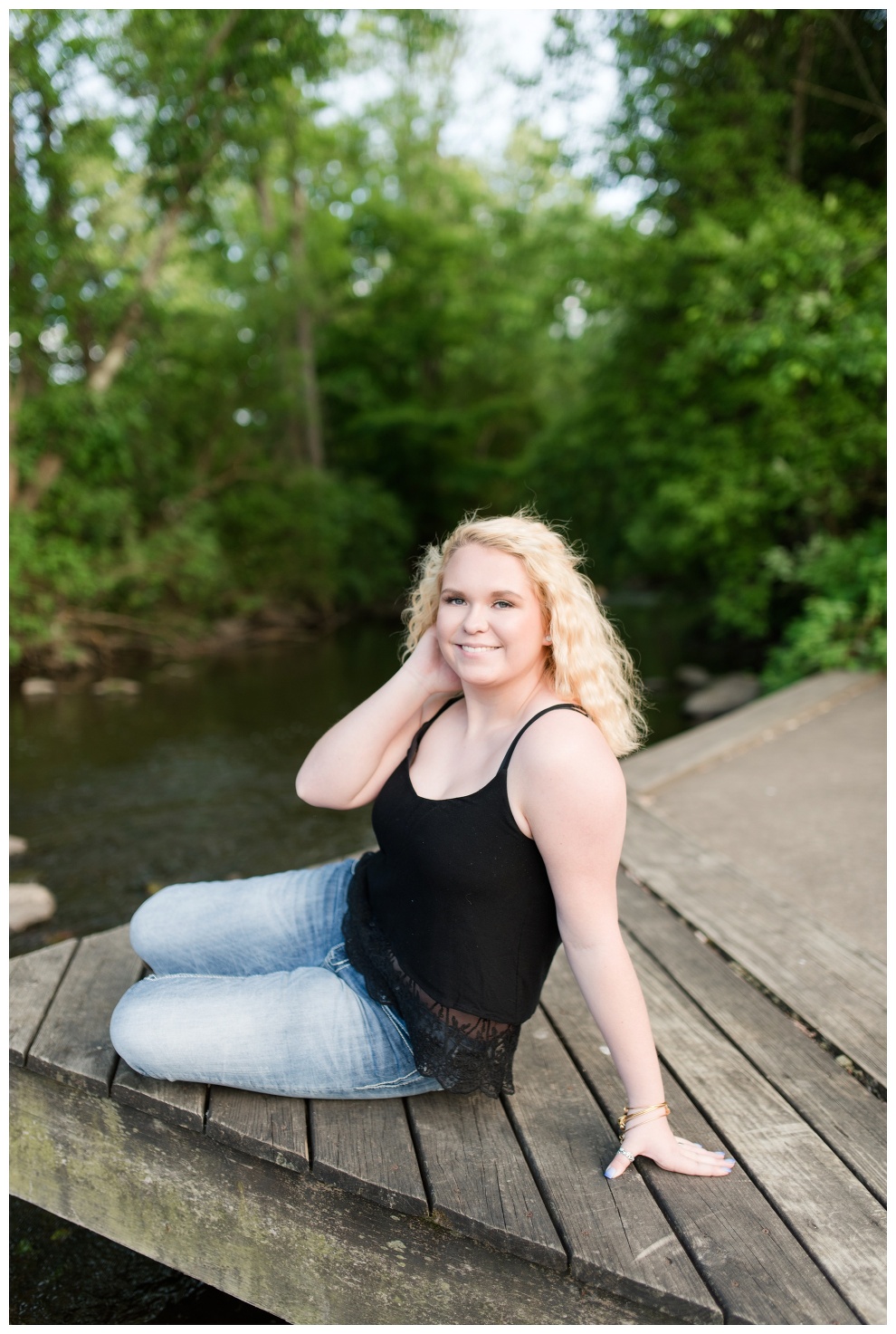 jessica-husted-photography-erie-pennsylvania-senior-class-of-2017-waters-edge-colorful-photo